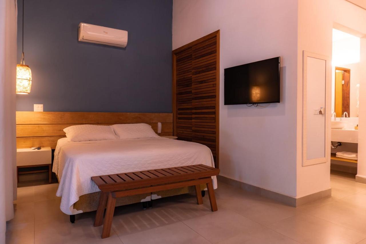 Deluxe Suite with Balcony,1588322456:JPEG